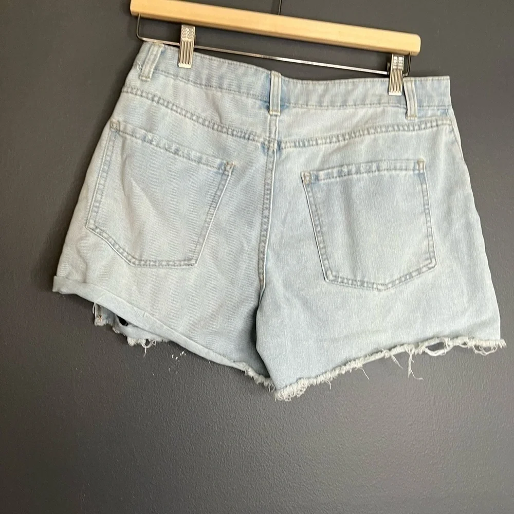 No boundaries jean shorts